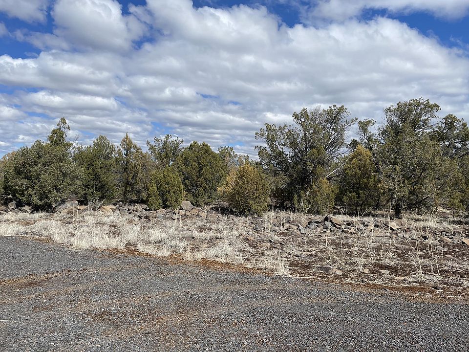1st image of 3121 W Foothills Dr