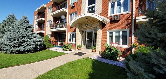 1st image of 10037 S Cicero Ave APT 307