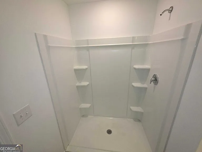 2048 Boxwood Cir — Photo 13