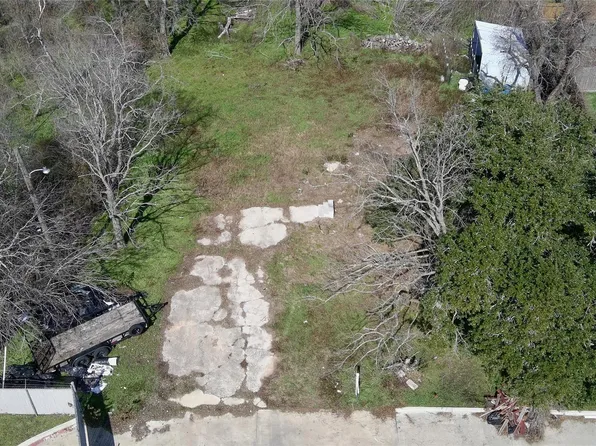 509 Solomon Ln, Brookshire, TX 77423