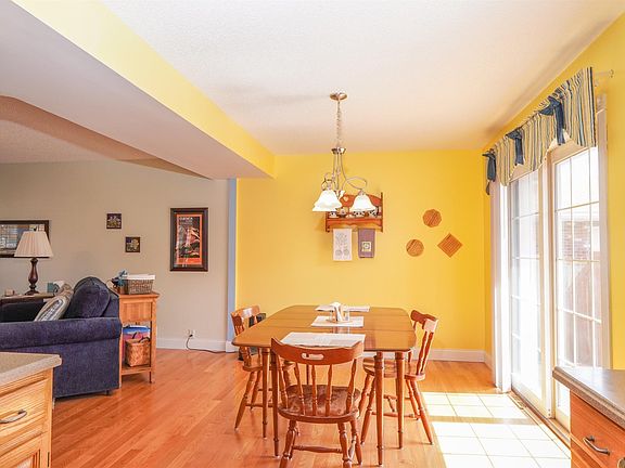 5th image of 3201 W Woodbridge Dr