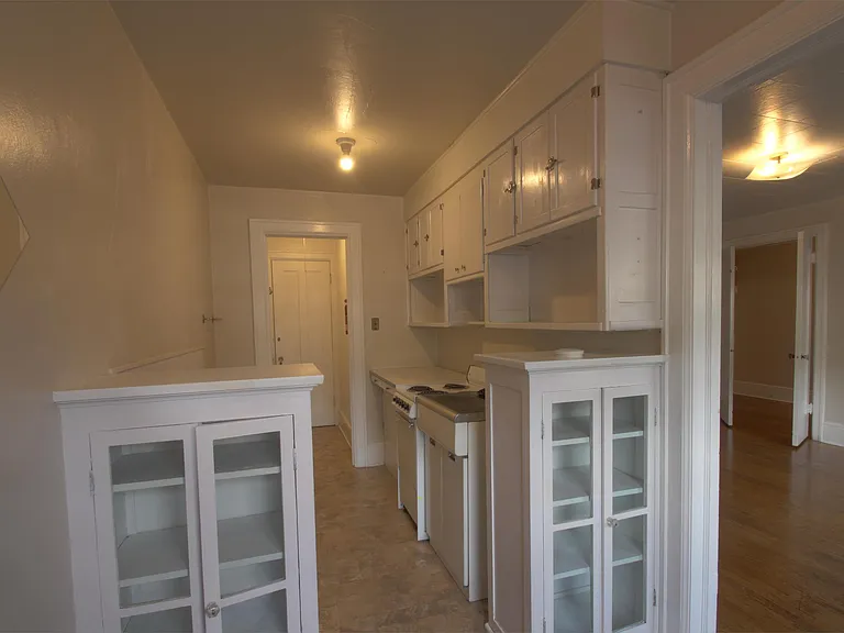439 University Ave #33 — Photo 7