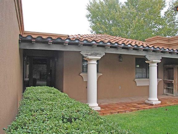 2nd image of 1424 Saint Andrews Dr