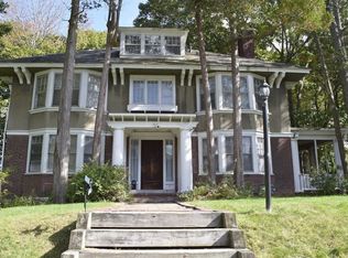 11 Kenilworth Rd, Worcester, MA 01602