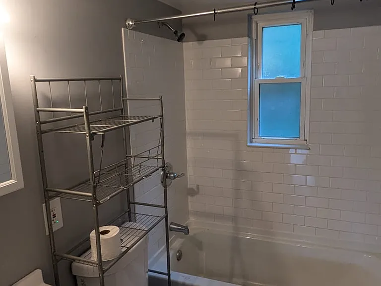 2825 Westknolls Ln #4 — Photo 12