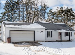 4550 Chapman Rd, Stockbridge, MI 49285