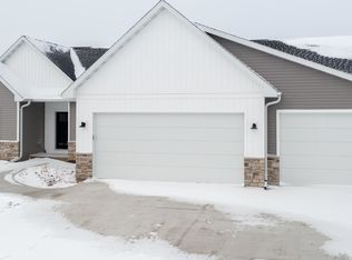 2012 Dobby St, De Pere, WI 54115