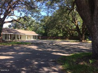 4262 Popps Ferry Rd #B, Diberville, MS 39540