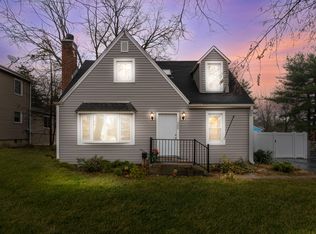 305 N Grace St, Lombard, IL