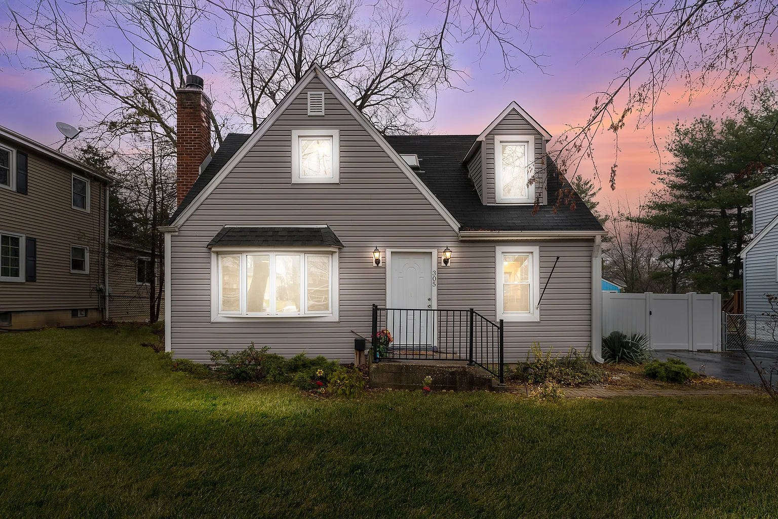 305 N Grace St photo 1