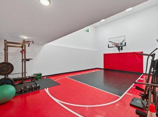 1858 Laramee Ln, Centerville, MN 55038