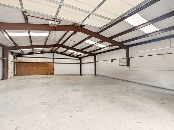 4th image of 5802 Pecan Grove Dr