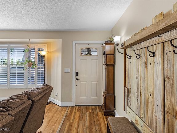 5th image of 1714 Country Club Blvd
