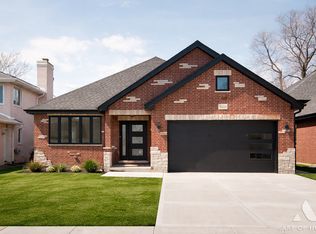 8416 Mansfield Ave, Burbank, IL