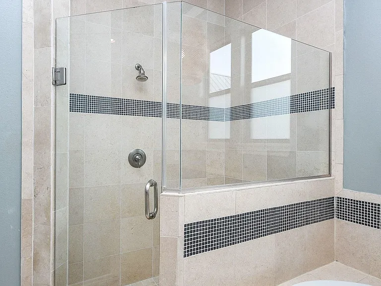 2222 Hilshire Lake Dr — Photo 26