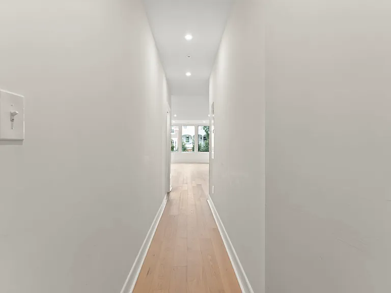 3016 Dumbarton St NW #401 — Photo 11