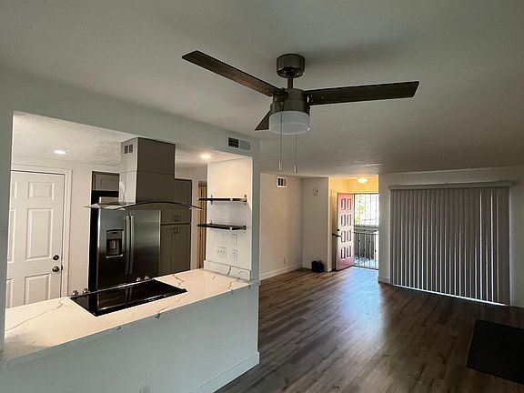 5th image of 5226 Hemlock St APT 1