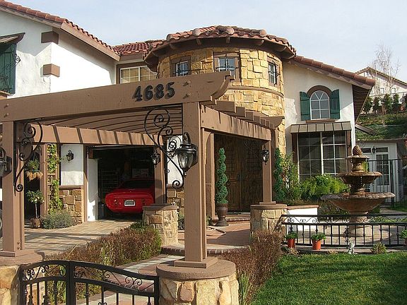 2nd image of 4685 Torrey Pines Dr