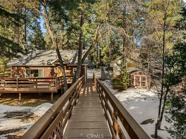 32135 West Dr, Running Springs, CA 92382