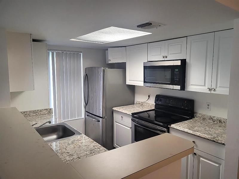 1st image of 3194 Coral Lake Ln #3194