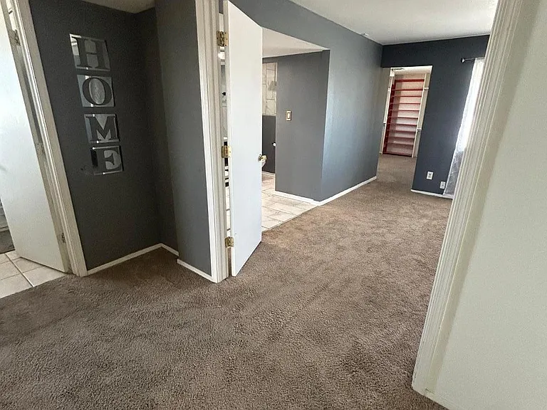 6916 W Georgia Ave — Photo 37
