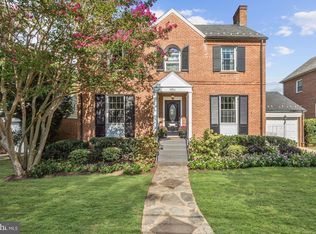 6934 33rd St NW, Washington, DC 20015