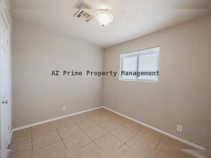 2062 E Nancy Ln — Photo 23