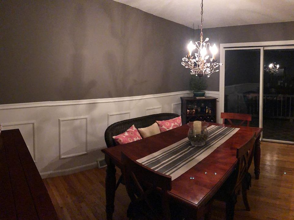 2nd image of 220 W Main St APT 5
