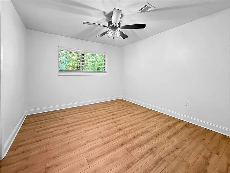 434 S Taylor St — Photo 10