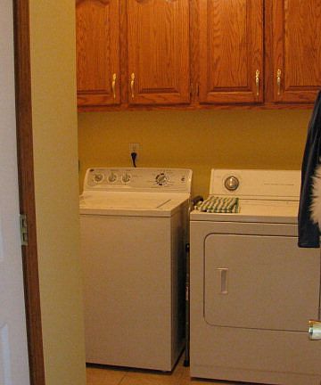 5th image of 90 Heather Ct