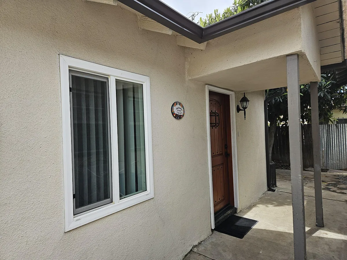 Building Photo - 3172 Farnsworth Ave
