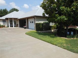 1205 Dorchester Dr, San Angelo, TX 76901