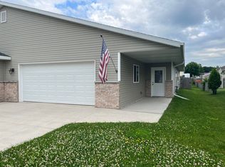 2218 S 21st St, Manitowoc, WI 54220