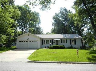 812 S Sunset Dr, Olathe, KS 66061