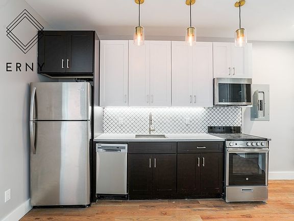 2nd image of 862 Dekalb Ave #4H