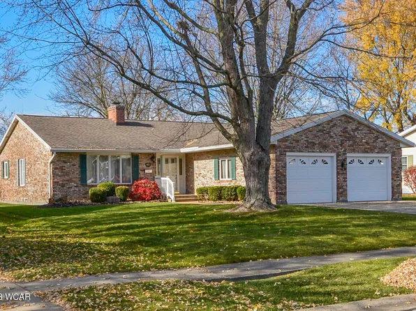 801 N Blackhoof St, Wapakoneta, OH 45895
