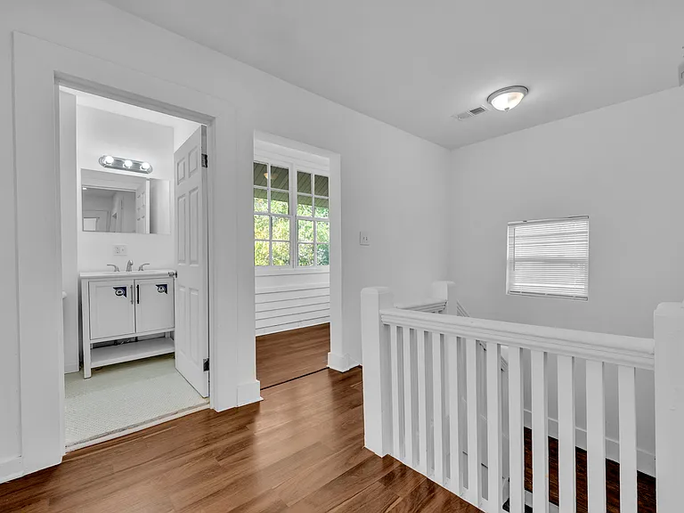 2348 Court R — Photo 24