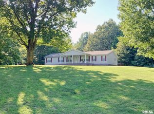 275 Vines Rd, Cobden, IL 62920