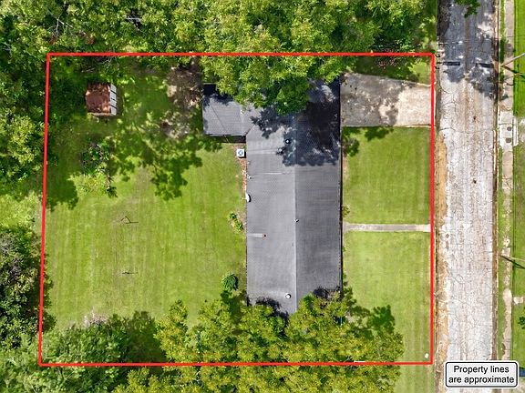 3rd image of 75 Bailey Ave