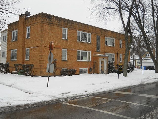 1st image of 3101 W Rosemont Ave #2E