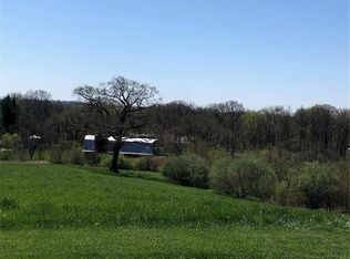 12 John Henry Dr, Vandalia, IL 62471