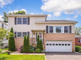 77 Fremont St, Harrison, NY 10528