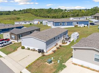 1402 Mallard Duck Rd, Columbia, TN 38401