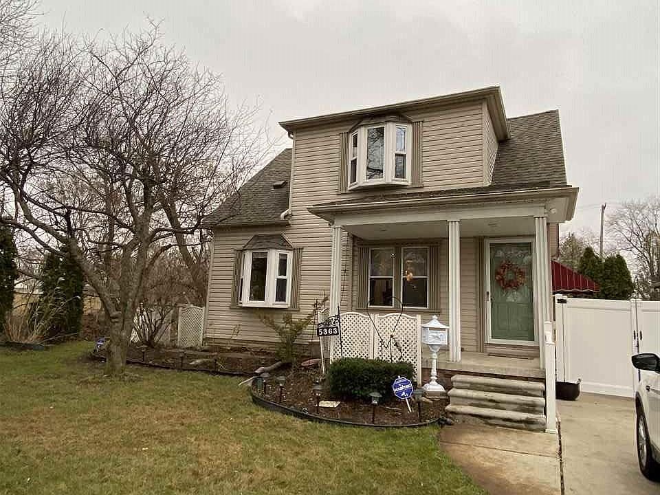 1st image of 5363 Croissant St