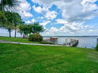 487 Santee Dr, Santee, SC 29142