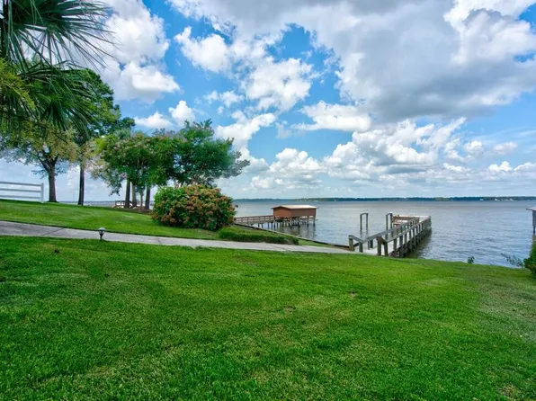 487 Santee Dr, Santee, SC 29142