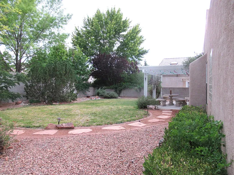 4016 Pasaje Pl NW — Photo 45