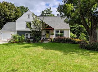 4261 Trailing Dr, Williamsville, NY 14221