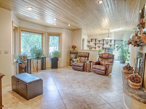5th image of 5058 Hilltop Dr
