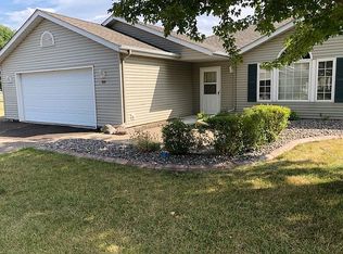 909 7th Ave NE, Buffalo, MN 55313